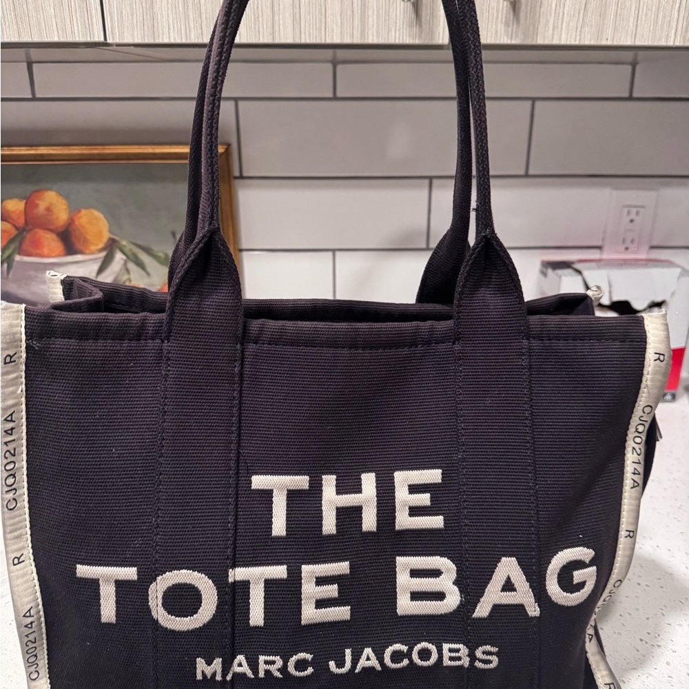 Marc Jacobs Black and Cream Tote Bag